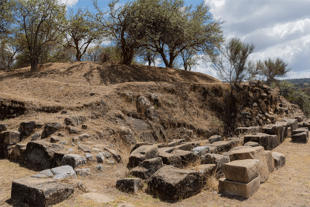 Restos arqueológicos en Saqsayhyaman, 2022, fotografía de Claudia Holgado